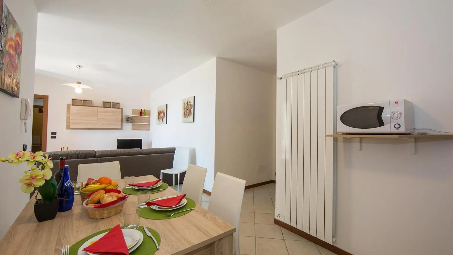 Residence Borgo la Sorgente Gravedona 0*,  Italia